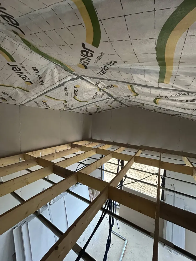 pose de faux plafond près de Pacé